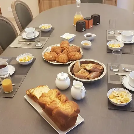 Le Clos Magedon Bed and Breakfast Medan
