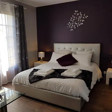 Le Clos Magedon 3* Medan