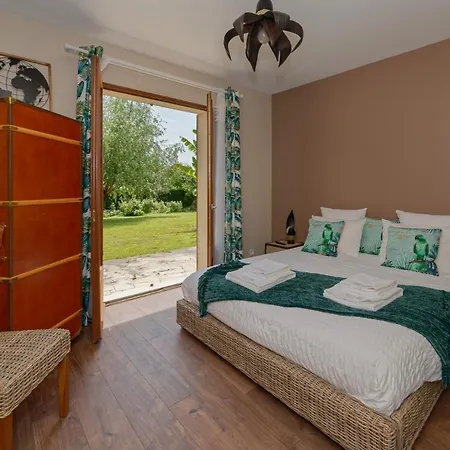 לינה וארוחת בוקר Le Clos Magedon