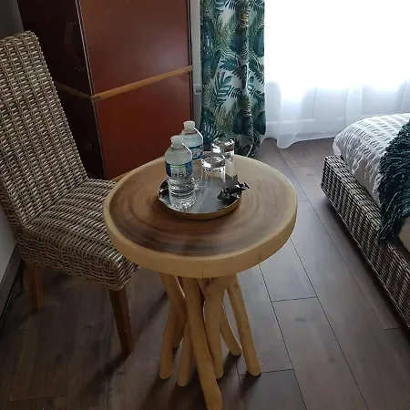 Le Clos Magedon Bed & Breakfast Medan