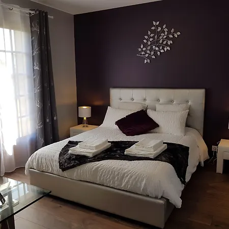 Le Clos Magedon Medan