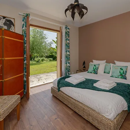 Le Clos Magedon Medan
